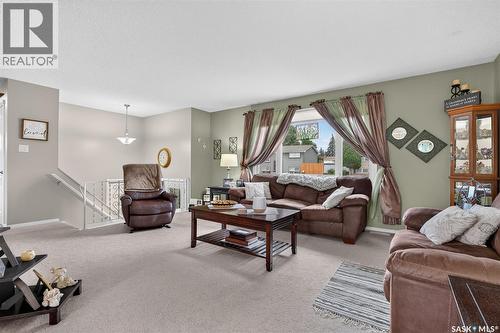 1331 Athabasca Street W, Moose Jaw, SK - Indoor Photo Showing Living Room