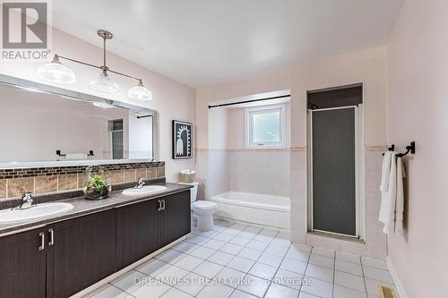 5959 Ladyburn Crescent, Mississauga, ON - Indoor Photo Showing Bathroom