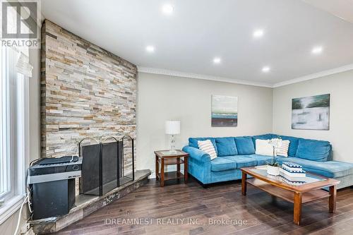 5959 Ladyburn Crescent, Mississauga, ON - Indoor Photo Showing Living Room With Fireplace