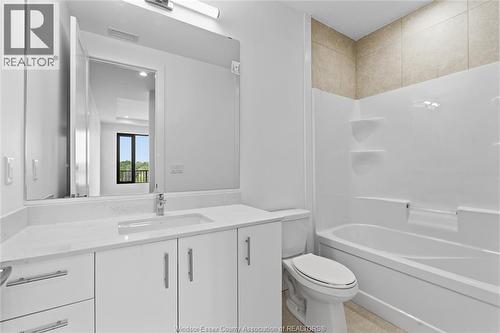 595 Lily Mac Unit# 212, Windsor, ON - Indoor Photo Showing Bathroom