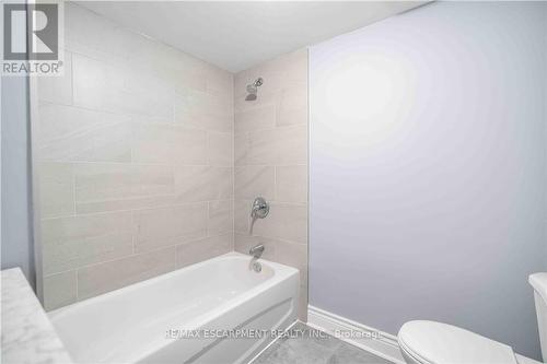 195 Wood Street E, Hamilton, ON - Indoor Photo Showing Bathroom