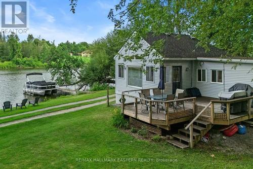 Large deck for entertaining - 730 Mervin Line, Cavan Monaghan (Cavan-Monaghan), ON - Outdoor With Deck Patio Veranda