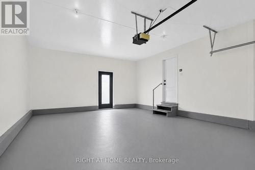 200 Island Park Drive, Ottawa, ON - Indoor