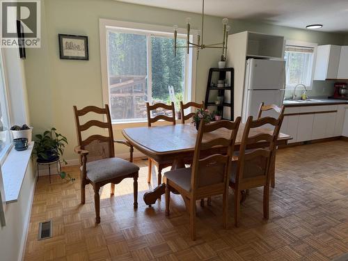 12915 Eagle Road, Telkwa, BC - Indoor Photo Showing Dining Room