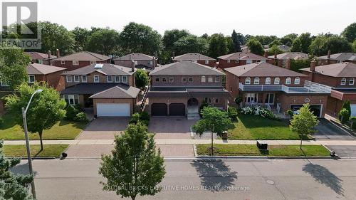 99 Benjamin Drive, Vaughan, ON - Outdoor With Facade