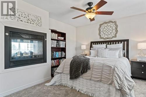 9793 Dickenson Road W, Hamilton, ON - Indoor Photo Showing Bedroom