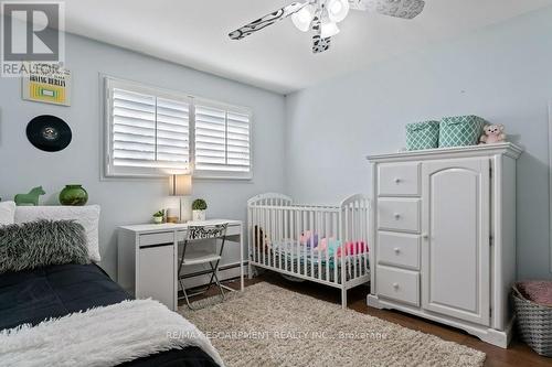 9793 Dickenson Road W, Hamilton, ON - Indoor Photo Showing Bedroom