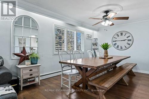 9793 Dickenson Road W, Hamilton, ON - Indoor Photo Showing Dining Room