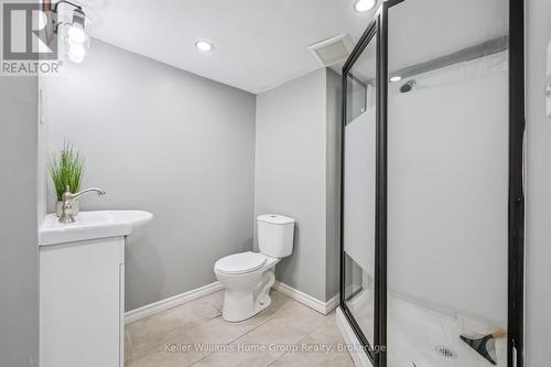7988 Wellington Road 12, Wellington North (Arthur), ON - Indoor Photo Showing Bathroom