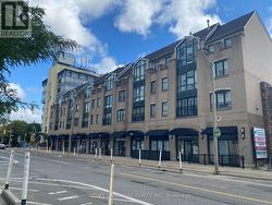 27-28 - 909 YONGE STREET Toronto, ON M4W 2H2