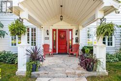 Relax on the front porch/take in the sunset views - 