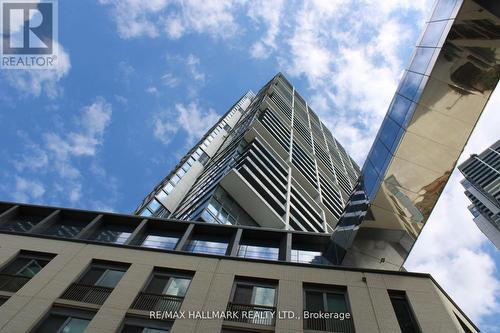 5008 - 1000 PORTAGE PARKWAY , Vaughan, Ontario L4K 0L1 3