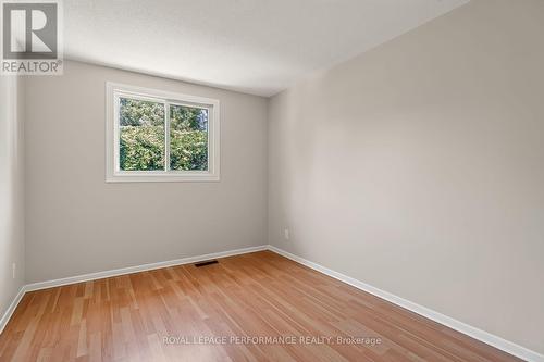 2179 Erinbrook Crescent, Ottawa, ON - Indoor Photo Showing Other Room