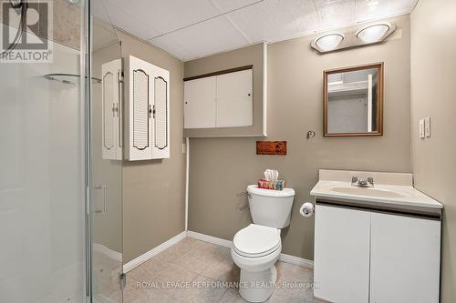 2179 Erinbrook Crescent, Ottawa, ON - Indoor Photo Showing Bathroom