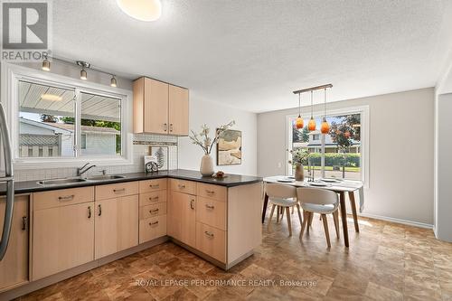 2179 Erinbrook Crescent, Ottawa, ON - Indoor