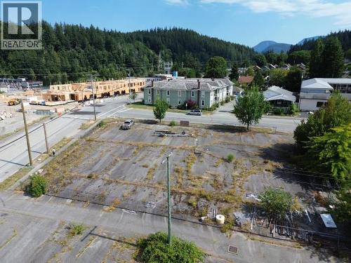 1,2,3 Marine Ave, Powell River, BC 