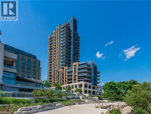 2060 LAKESHORE Road Unit# 202  Burlington, ON L7R 0G2