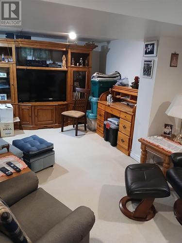 45 Poplar Rd, Elliot Lake, ON - Indoor
