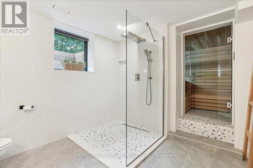 114 Reding Road, Hamilton, ON - Indoor Photo Showing Bathroom