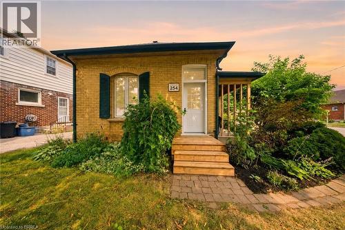 254 ERIE Avenue  Brantford, ON N3S 2H2
