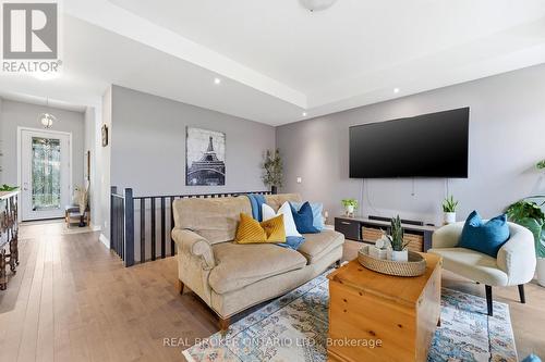 191 Highway 53 Highway, Brant, ON - Indoor Photo Showing Living Room