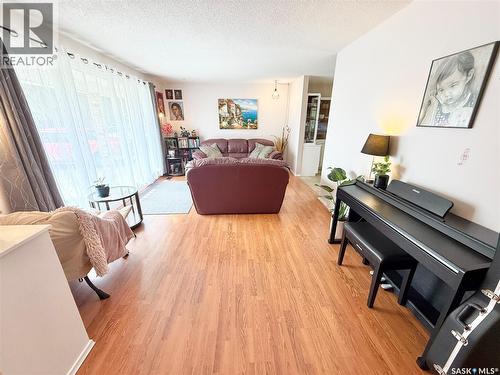 715 Brimacombe Drive, Weyburn, SK - Indoor