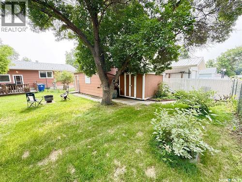715 Brimacombe Drive, Weyburn, SK - Outdoor