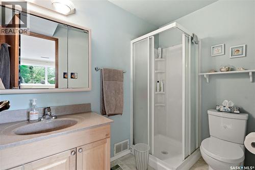 515 Frobisher Crescent, Saskatoon, SK - Indoor Photo Showing Bathroom