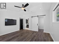Primary bedroom - 