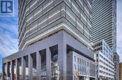 1608 - 125 PETER ST STREET Toronto, ON M5V 0M2