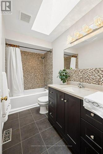 158 Bankside Drive, Kitchener, ON - Indoor Photo Showing Bathroom