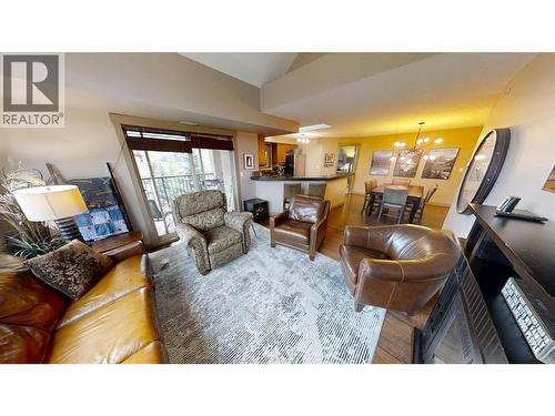 205 Third Avenue Unit# 1403, Invermere, BC - Indoor Photo Showing Other Room