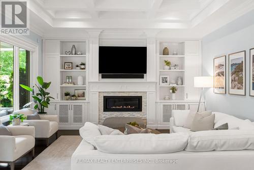 363 Niar Avenue, Mississauga, ON - Indoor Photo Showing Living Room With Fireplace
