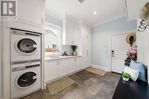 363 Niar Avenue, Mississauga, ON - Indoor Photo Showing Laundry Room