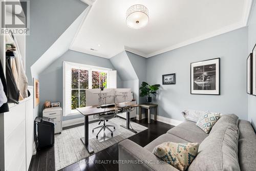 363 Niar Avenue, Mississauga, ON - Indoor Photo Showing Living Room