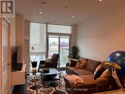 318 - 65 SPEERS ROAD Oakville, ON L6K 2E6