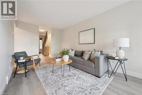 89 Woolwich Street Unit# 10, Waterloo, ON - Indoor Photo Showing Living Room