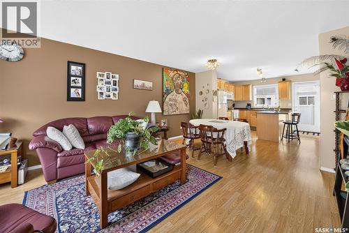 46 2801 Windsor Park Road, Regina, SK - Indoor Photo Showing Living Room
