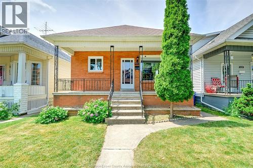 1233 LINCOLN  Windsor, ON N8Y 2H9