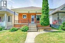 1233 LINCOLN Windsor, ON N8Y 2H9