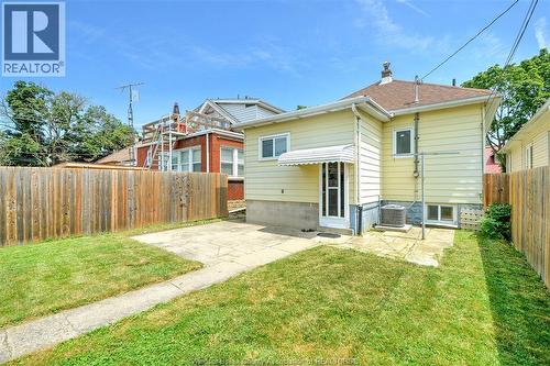 1233 Lincoln, Windsor, ON - Outdoor