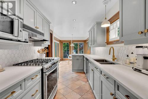 50 Willard Street, Ottawa, ON - Indoor Photo Showing Kitchen With Double Sink With Upgraded Kitchen