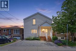 18 PROVINCE Street N  Hamilton, ON L8H 4H4