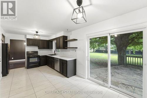 6 John Place, Waterloo, ON - Indoor Photo Showing Kitchen
