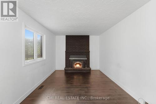 6 John Place, Waterloo, ON - Indoor With Fireplace