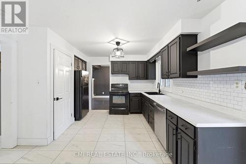 6 John Place, Waterloo, ON - Indoor Photo Showing Kitchen