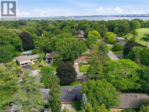 571 Leonard Court, Burlington, ON - Outdoor With View