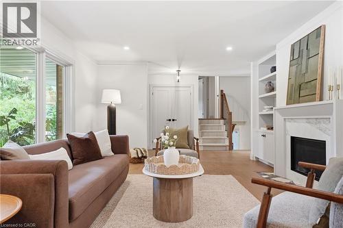571 Leonard Court, Burlington, ON - Indoor Photo Showing Living Room With Fireplace
