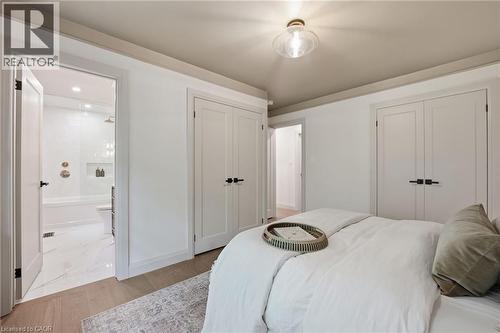 571 Leonard Court, Burlington, ON - Indoor Photo Showing Bedroom