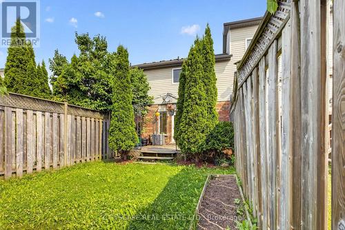 244 Sophia Crescent, Kitchener, ON - Outdoor